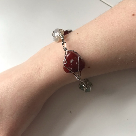 DONATING 8/1! | Beautiful gemstone wire bracelet - Picture 6 of 6